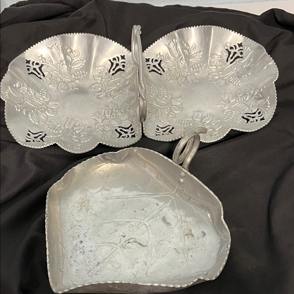 B. W. Buenilum Aluminum Leaf Shape Bowl, Silver Aluminum Handled Double Tray